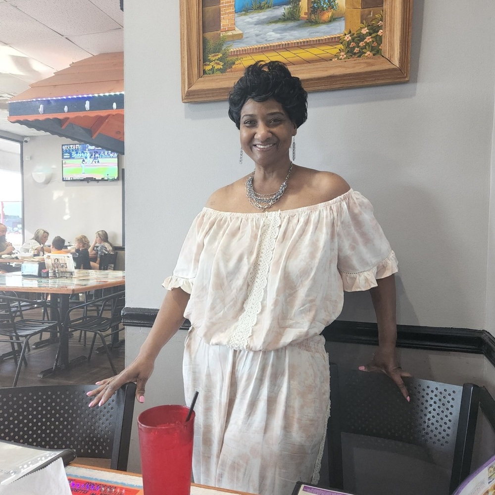 Meet your Posher, Loretta